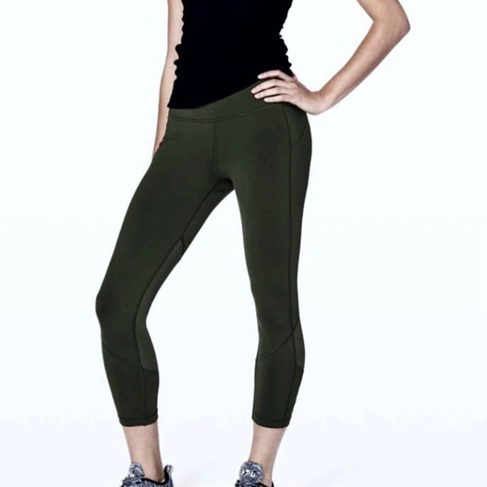 Lululemon Pace Rival Crop
Dark Olive, Camo